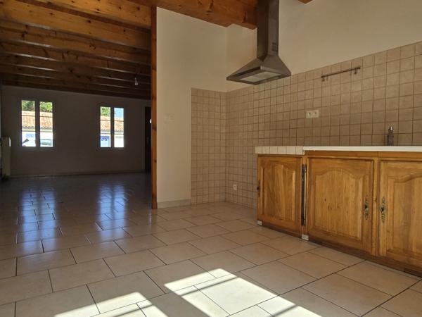 Maison
                                                                                                                                                                                                                                                                                                                        5 pièce(s)                                                                                                                                                                                                          4 chambre(s)                                                                                                                                                                                                          108.05  m²