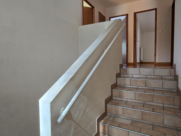 Maison
                                                                                                                                                                                                                                                                                                                        5 pièce(s)                                                                                                                                                                                                          4 chambre(s)                                                                                                                                                                                                          108.05  m²