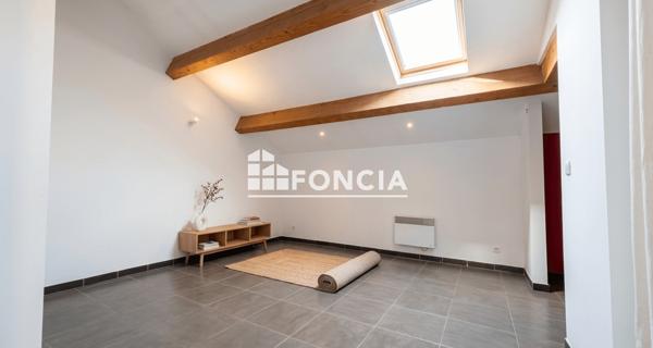 À vendre Appartement 4 pièces 121 m² - Marseille 13003