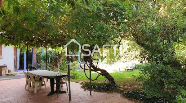 Mas en pierre de 240 m2 , jardin de 2430m2, Véranda, Garages