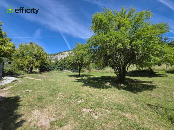 Maison
         6 pièces
        - 152 m² Exclusivité 220 000 € *