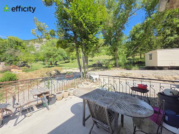 Maison
         6 pièces
        - 152 m² Exclusivité 220 000 € *