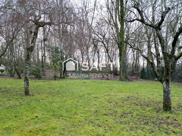 ? Maison familiale de caractère – 223 m² – Grand terrain avec bois à Saint-Longis