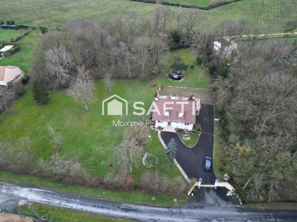 ? Maison familiale de caractère – 223 m² – Grand terrain avec bois à Saint-Longis