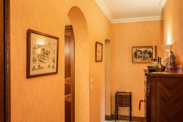 LIEUX UNIQUES ® - PROPRIÉTÉS PRIVÉES - PROPOSE SUPERBE PROPRIETE DE 1980 SUR 4000 M² DE TERRAIN ENTIEREMENT CLOS - GROUETS