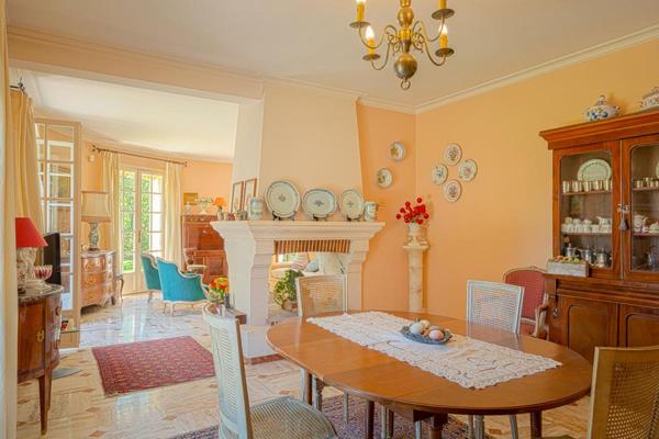 LIEUX UNIQUES ® - PROPRIÉTÉS PRIVÉES - PROPOSE SUPERBE PROPRIETE DE 1980 SUR 4000 M² DE TERRAIN ENTIEREMENT CLOS - GROUETS