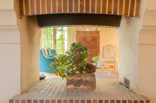 LIEUX UNIQUES ® - PROPRIÉTÉS PRIVÉES - PROPOSE SUPERBE PROPRIETE DE 1980 SUR 4000 M² DE TERRAIN ENTIEREMENT CLOS - GROUETS