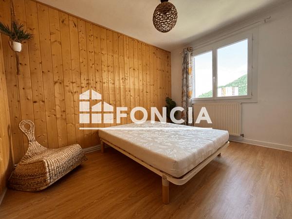 Location Appartement meublé 3 pièces 60.3 m² - Saint Martin D'hères 38400