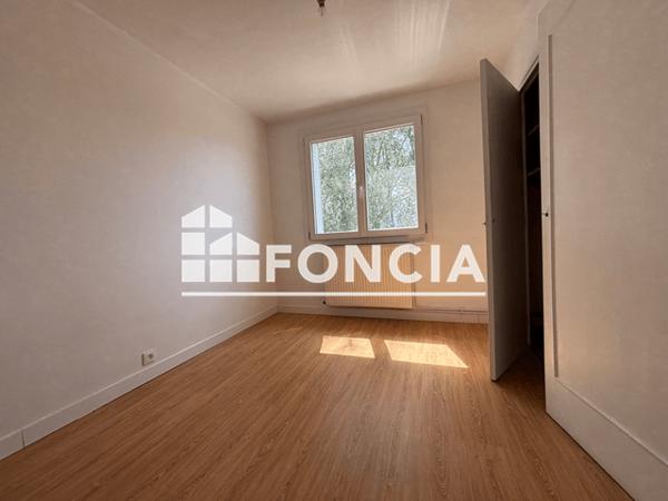 Location Appartement meublé 3 pièces 60.3 m² - Saint Martin D'hères 38400