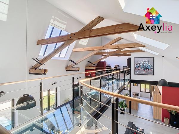 Roanne (42300) A VENDRE- ROANNE- LOFT AVEC TERRAIN ET PISCINE