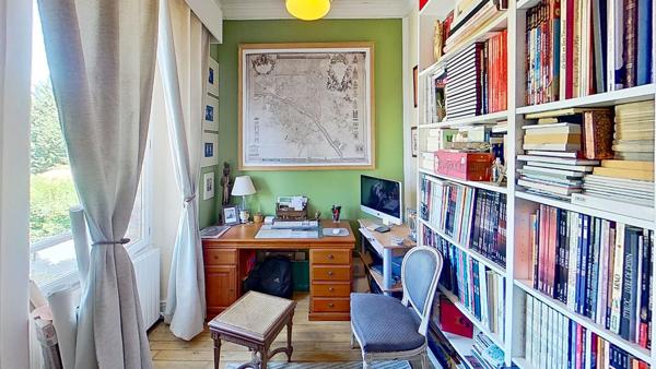 PROCHE CENTRE-VILLE NANGIS, APPARTEMENT 3 PIECES, PLACE DE STATIONNEMENT