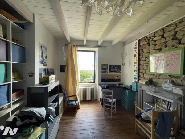PLOUHARNEL – SAINTE-BARBE – CHARME, ÉLÉGANCE ET DOUCEUR DE VIVRE À DEUX PAS DE LA MER