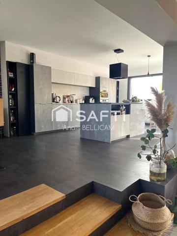 Splendide Maison rénovée de 192 m² sur un terrain de 9 ares