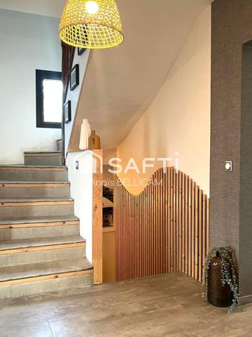 Splendide Maison rénovée de 192 m² sur un terrain de 9 ares