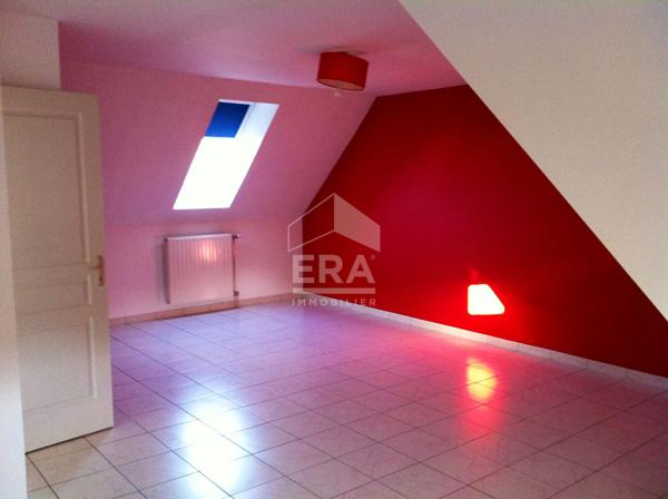 Maison à louer de 6 pièces située à LA CROIX ST OUEN