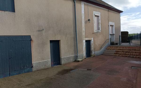 Maison à louer    3 pièces •  Saint-Rémy-du-Val