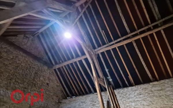 Maison à louer    3 pièces •  Saint-Rémy-du-Val