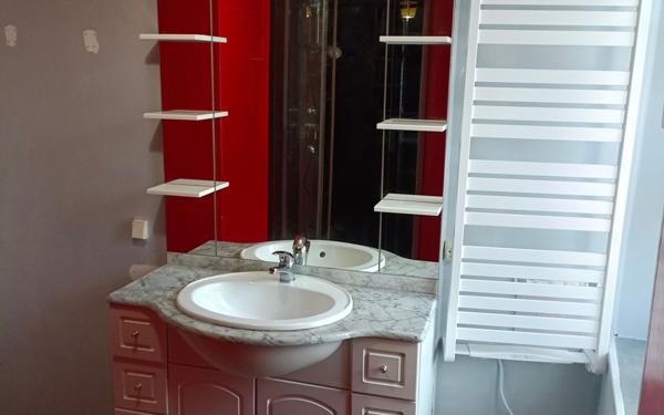 Maison à louer    3 pièces •  Saint-Rémy-du-Val