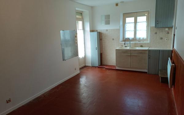 Maison à louer    3 pièces •  Saint-Rémy-du-Val