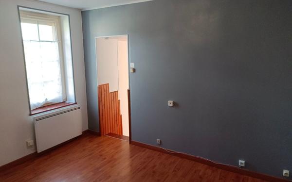 Maison à louer    3 pièces •  Saint-Rémy-du-Val