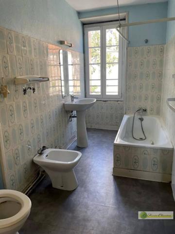 Vente immobilière : Maison à Aigre  4 pièces 80 m² 49 500 €- FONCIERE CHARENTAISE AIGRE.