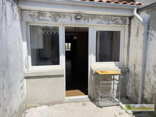 Vente immobilière : Maison à Aigre  4 pièces 80 m² 49 500 €- FONCIERE CHARENTAISE AIGRE.