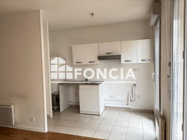 Location Appartement 2 pièces 43.45 m² - LES JARDINS DE LA COLLEGIALE Etampes 91150
