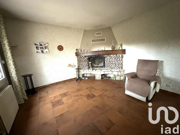 Maison traditionnelle 4 pièces de 103 m² à Bellegarde (30127)