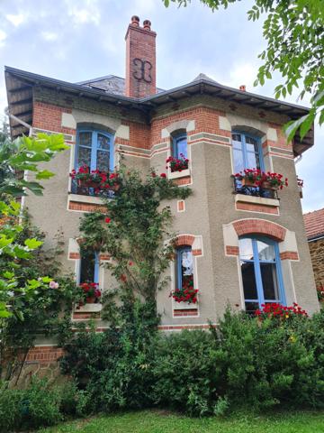 Saint-Priest-la-Marche – Charmante maison avec 3482 m² de terrain dans un hameau calme Saint-Priest-la-Marche (18370)