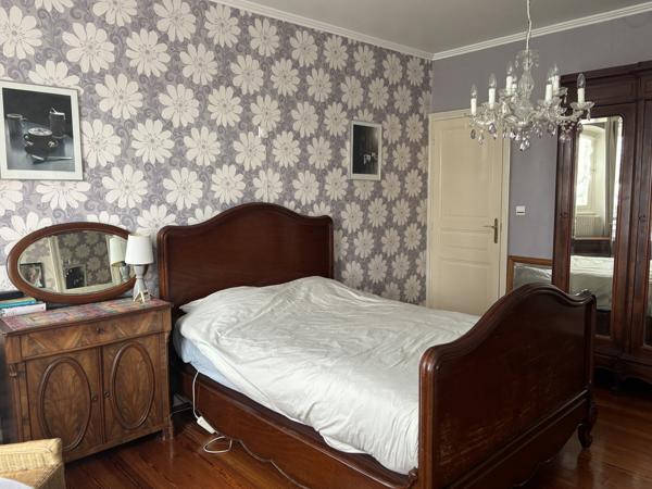 Saint-Priest-la-Marche – Charmante maison avec 3482 m² de terrain dans un hameau calme Saint-Priest-la-Marche (18370)