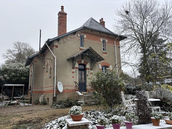 Saint-Priest-la-Marche – Charmante maison avec 3482 m² de terrain dans un hameau calme Saint-Priest-la-Marche (18370)