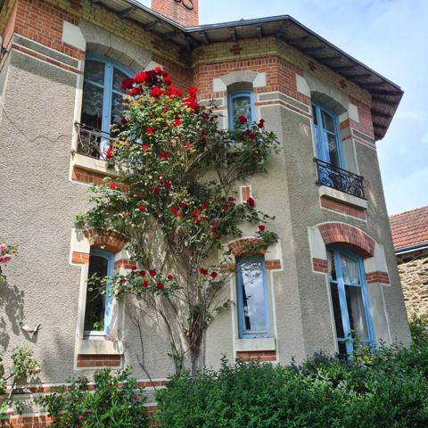 Saint-Priest-la-Marche – Charmante maison avec 3482 m² de terrain dans un hameau calme Saint-Priest-la-Marche (18370)