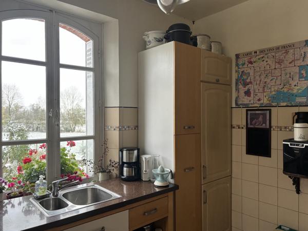 Saint-Priest-la-Marche – Charmante maison avec 3482 m² de terrain dans un hameau calme Saint-Priest-la-Marche (18370)