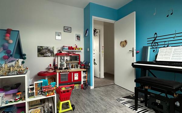 Appartement à vendre    6 pièces • 101,31 m2 Pierrelaye