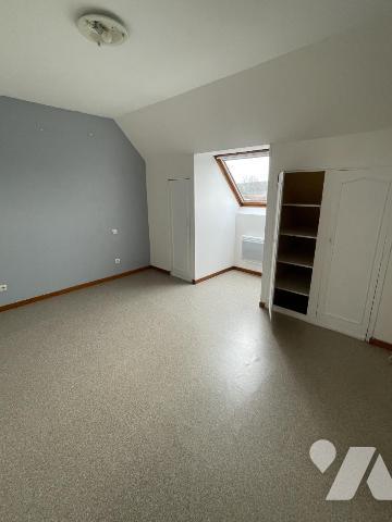 Pavillon sur sous-sol 5 chambres, bureau.