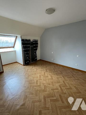 Pavillon sur sous-sol 5 chambres, bureau.