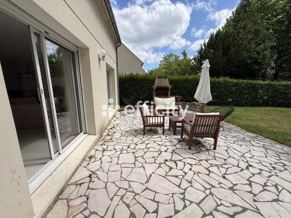 Maison
         7 pièces
        - 180 m² 778 000 € *