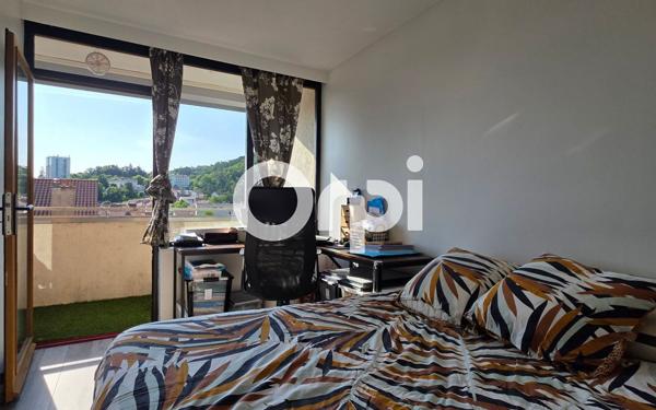 Appartement à vendre    4 pièces • 84 m2 Royat