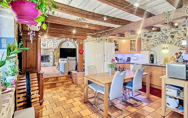 Maison à vendre    6 pièces • 121,46 m2 Valleiry