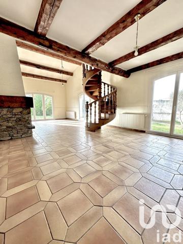 Maison 5 pièces de 152 m² à Marignane (13700)