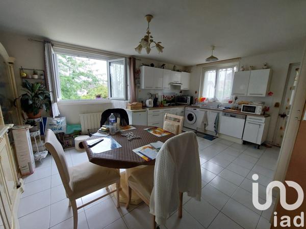 Appartement 2 pièces de 49 m² à Melun (77000)
