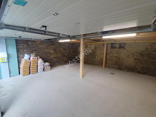Double garage  - Local de stockage  38m² avec mezzanine 18m2