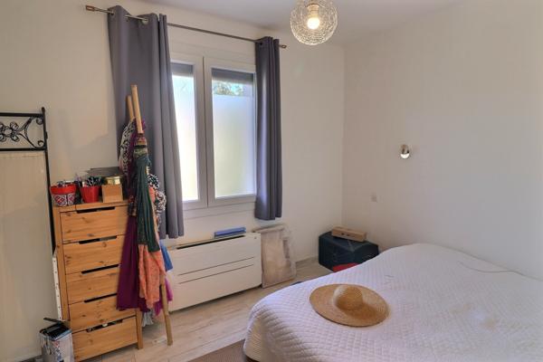 Montpellier (34000) Maison familiale avec 2 espaces de vie – jardin, stationnements, fort potentiel