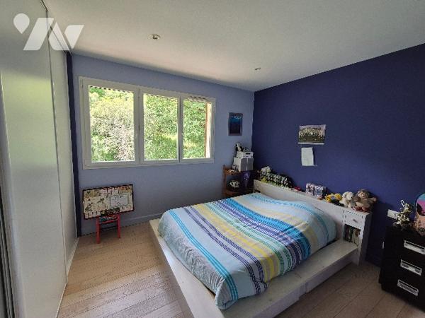 MERVILLE (31330) Villa T8 de 215m² avec piscine et terrain de 1550m².