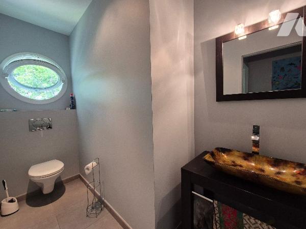 MERVILLE (31330) Villa T8 de 215m² avec piscine et terrain de 1550m².