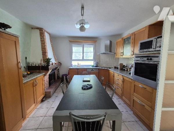 MERVILLE (31330) Villa T8 de 215m² avec piscine et terrain de 1550m².