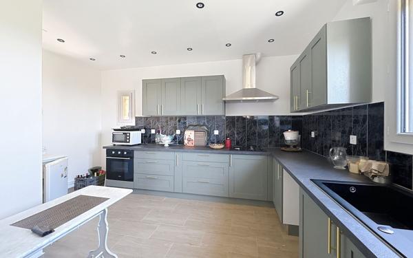 Maison à vendre    4 pièces •  Villeneuve-lès-Avignon