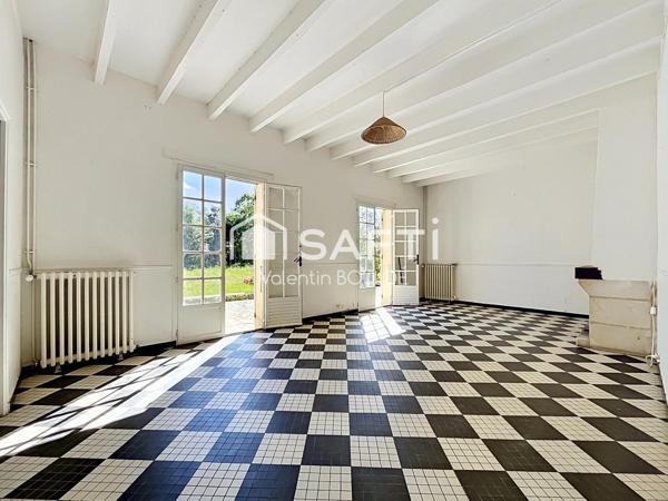 Maison avec beaux espaces - Carbon Blanc
