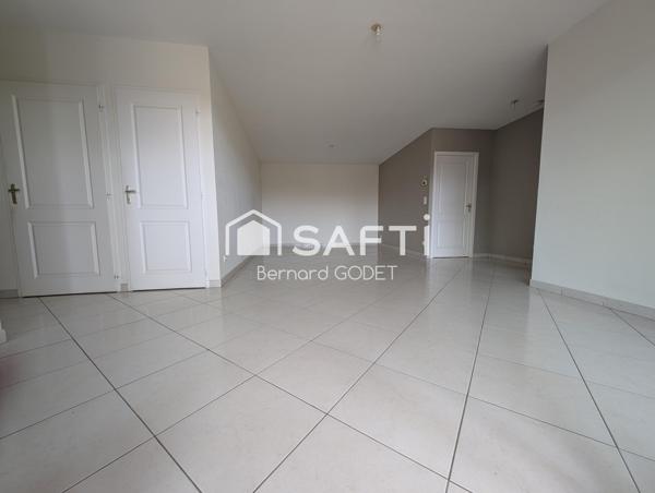 Appartement avec ascenseur en plein cœur de Ruffec – Rare sur le secteur !