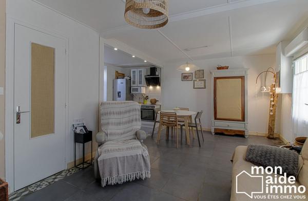 Ile d'Oléron : Maison de Bourg et son garage en annexe